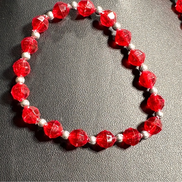 Festive Red Necklace Stretch Bracelet & Dangle Earrings Set Great Holiday Gift - Picture 5 of 7